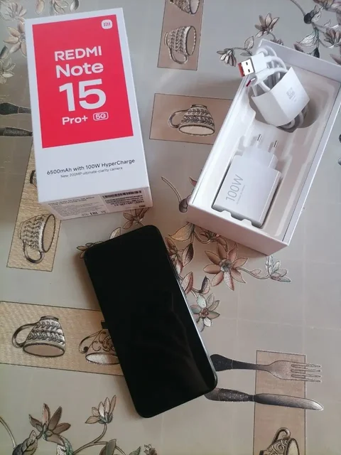 Продам Redmi Note 15 Pro+ (+ 3 чехла) - Мониторы в Владивосток
