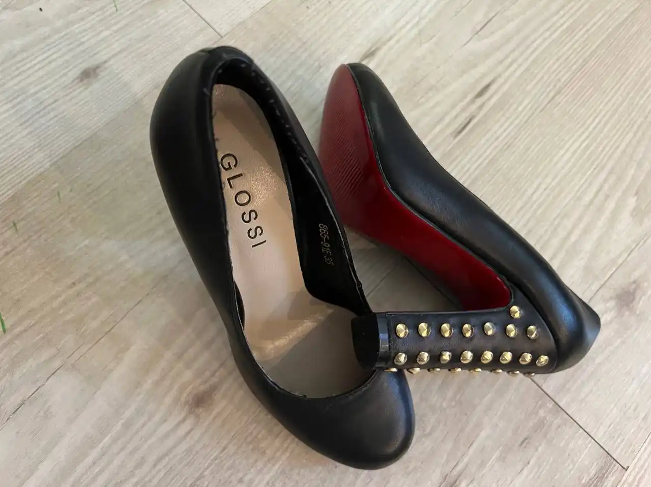 Отдам туфли 35 размер - Одежда в Владивосток