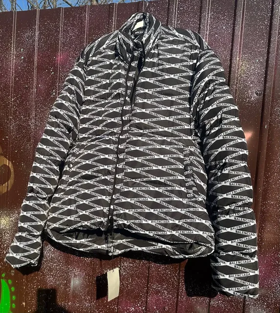 Куртка баленсяга - Одежда в Владивосток