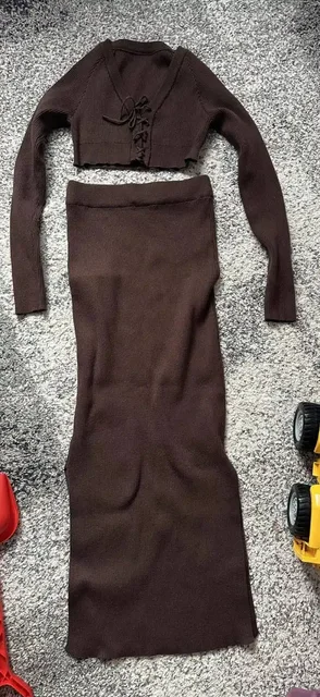 Костюм новый размер S - Одежда в Владивосток