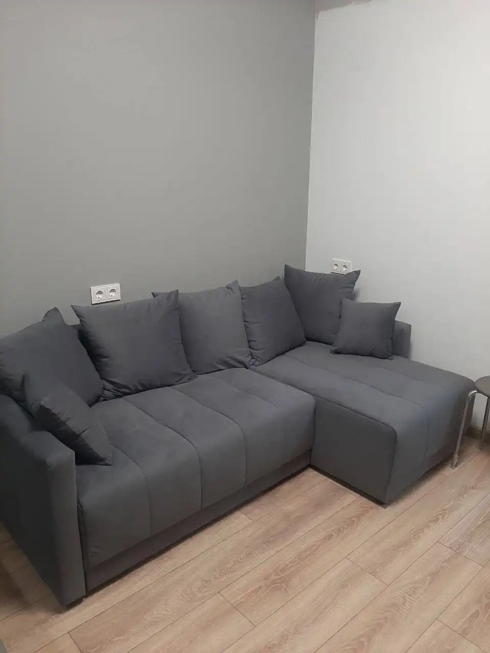 Диван угловой еврокнижка с ящиком для белья