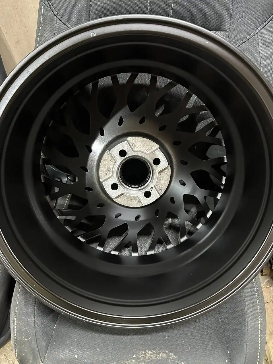 Продажа дисков