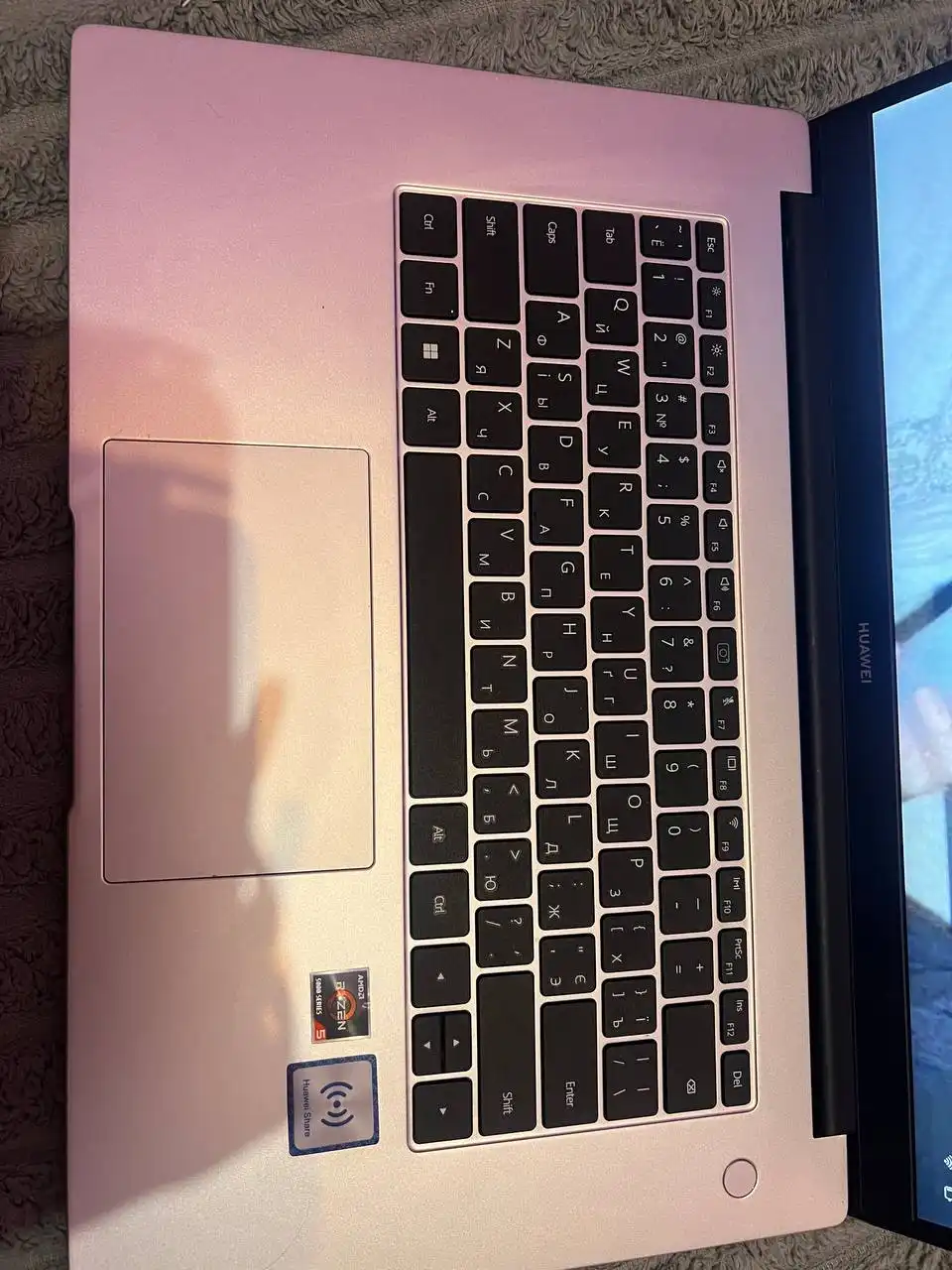 Ноутбук Huawei Matebook D16 с небольшими косметическими дефектами