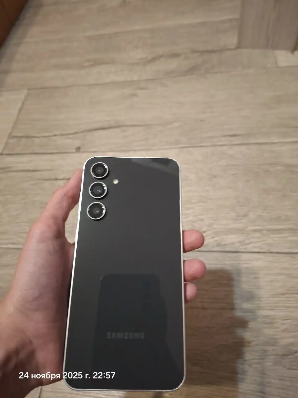 Продам Samsung C23 FE 8/128GB