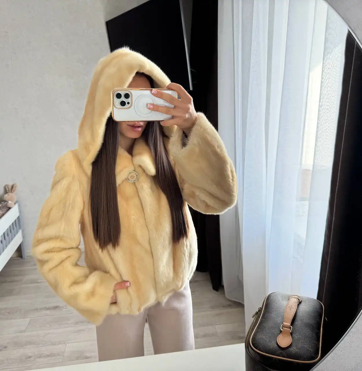 Норковая шуба на 42-46 размер