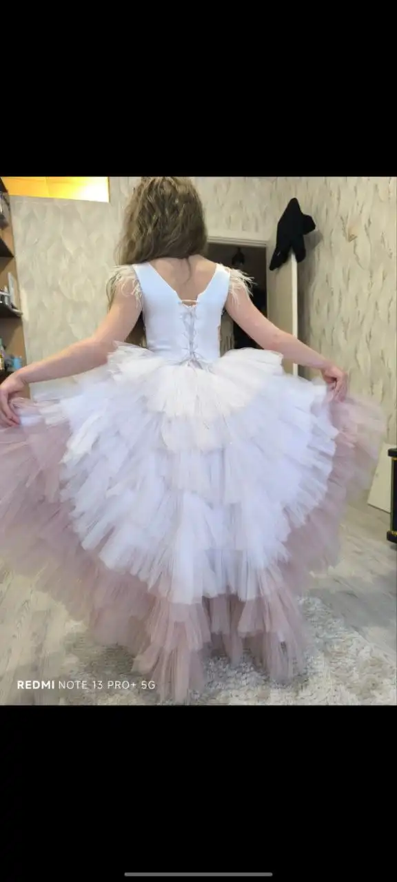 Продам выпускное платье размер 122-128