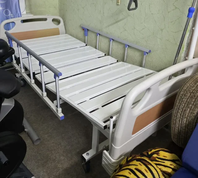 Продажа медицинской кровати - Для дома и дачи в Владивосток