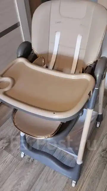 Продам детский стульчик для кормления