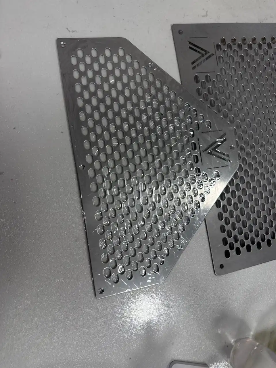 Продам вытяжку Verakso 900 с треугольной пластиной