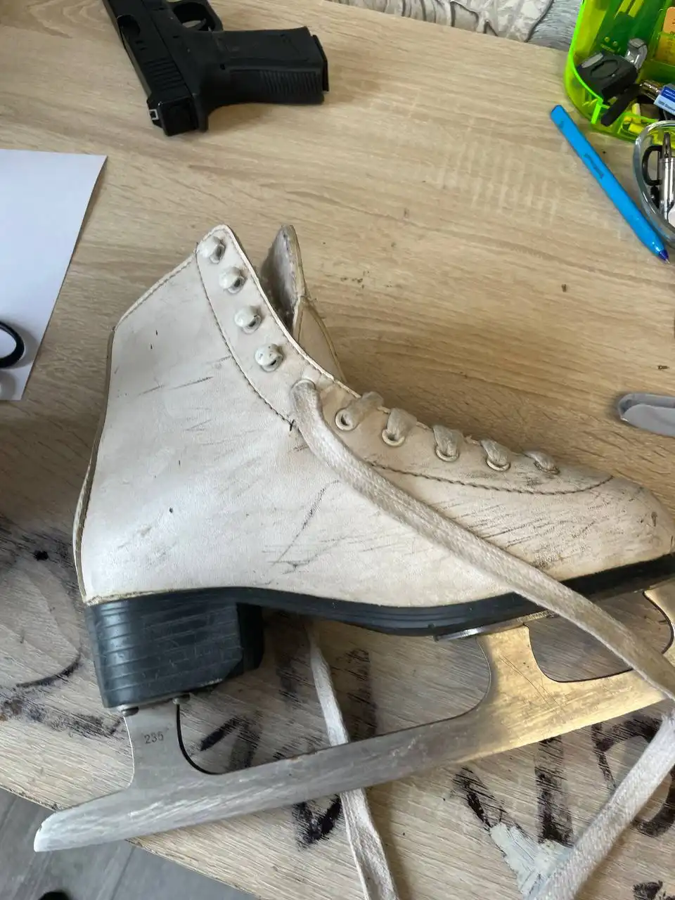 Продажа коньков