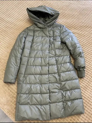 Зимнее пальто б/у размер 42 - Одежда в Владивосток