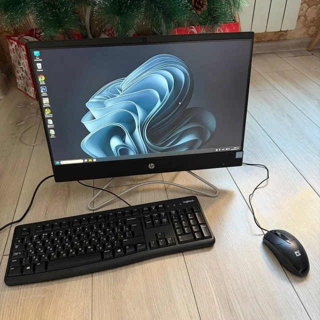 Моноблок HP 200 G3 AIO с процессором i3, 6GB RAM, SSD+HDD - Электроника в Владивосток