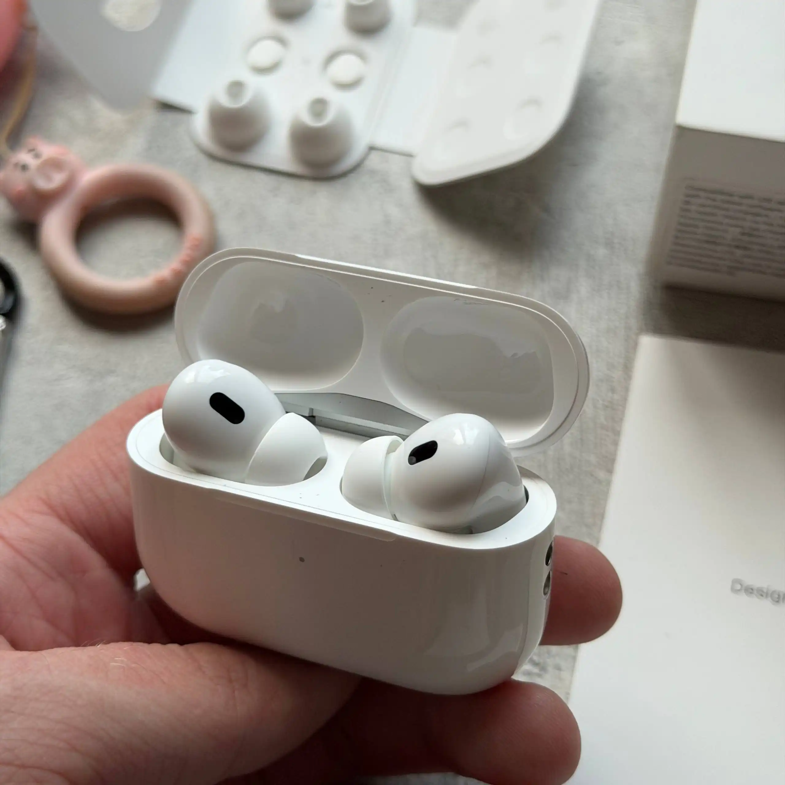 AirPods Pro 2 и AirPods 4 ANC в отличном состоянии