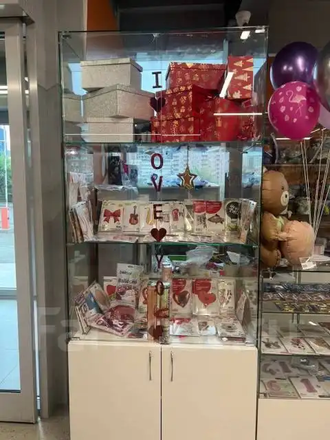 Срочная продажа витрин в связи с переездом