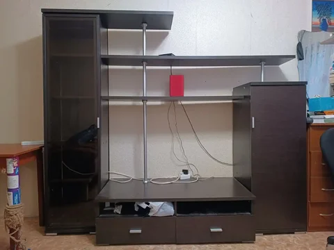 Продам шкаф-тумбу под телевизор - частное объявление в Владивосток