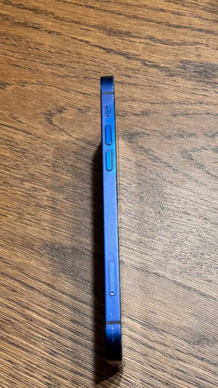 Продам смартфон 12/256 ГБ