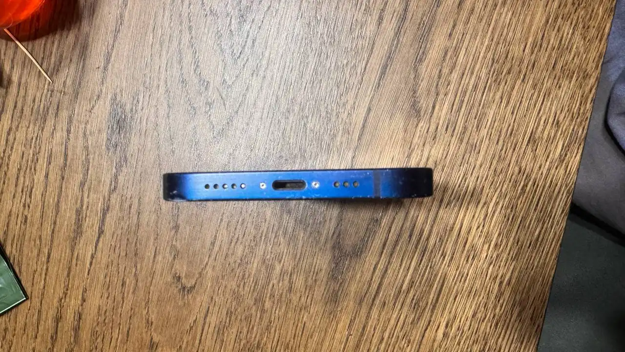 Продам смартфон 12/256 ГБ