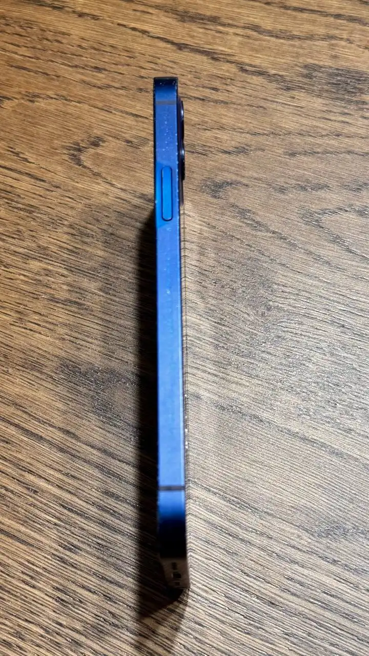 Продам смартфон 12/256 ГБ