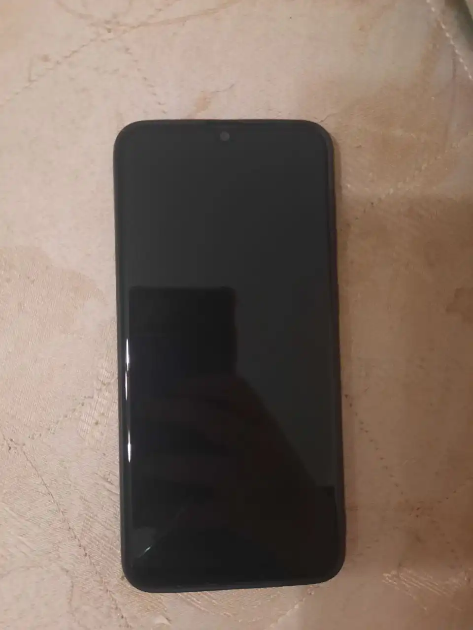 Продажа Samsung Galaxy A50 64гб с трещиной на экране