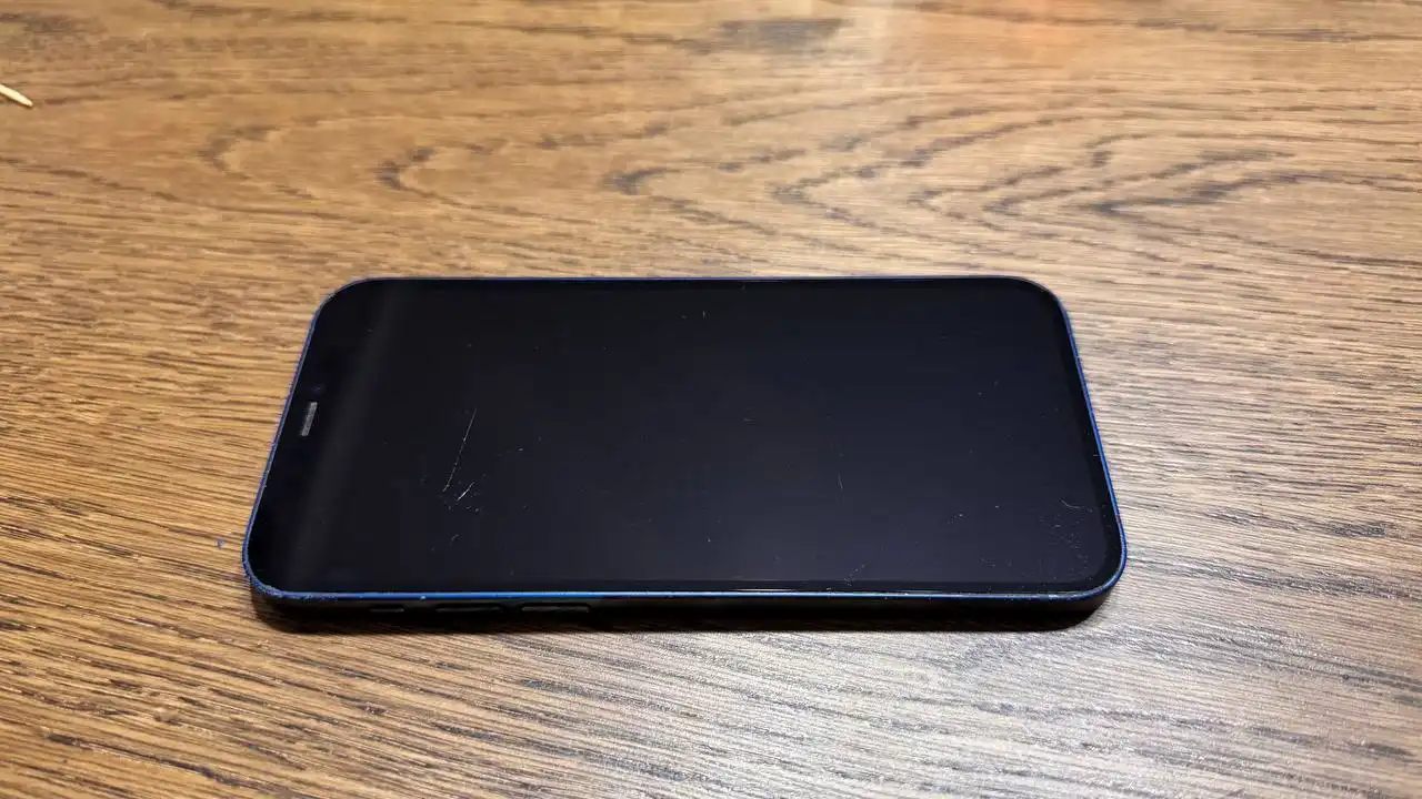 Продам рабочий телефон 256 ГБ