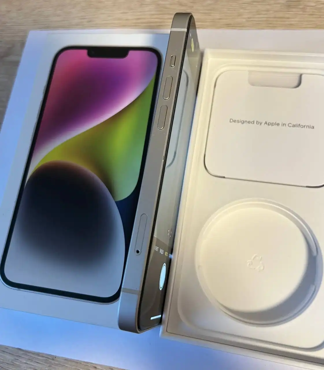 iPhone 14 128GB в хорошем состоянии