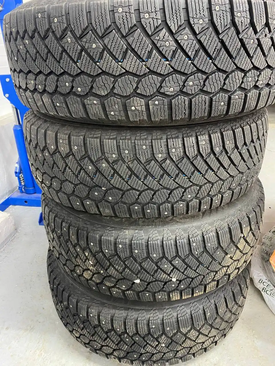 Резина R15 215/65 с пробегом 2000 км