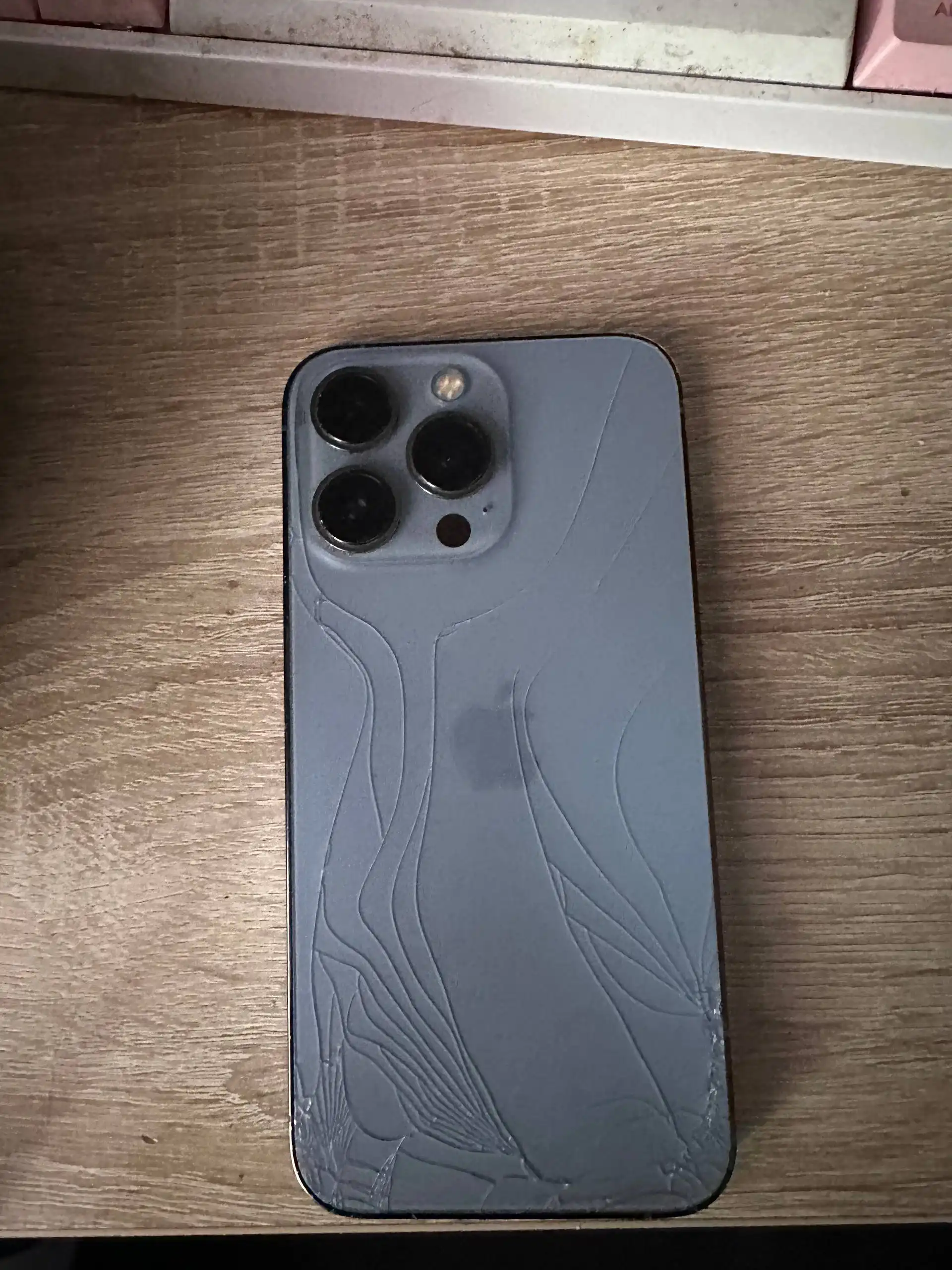 Продам iPhone 13 Pro 128 ГБ