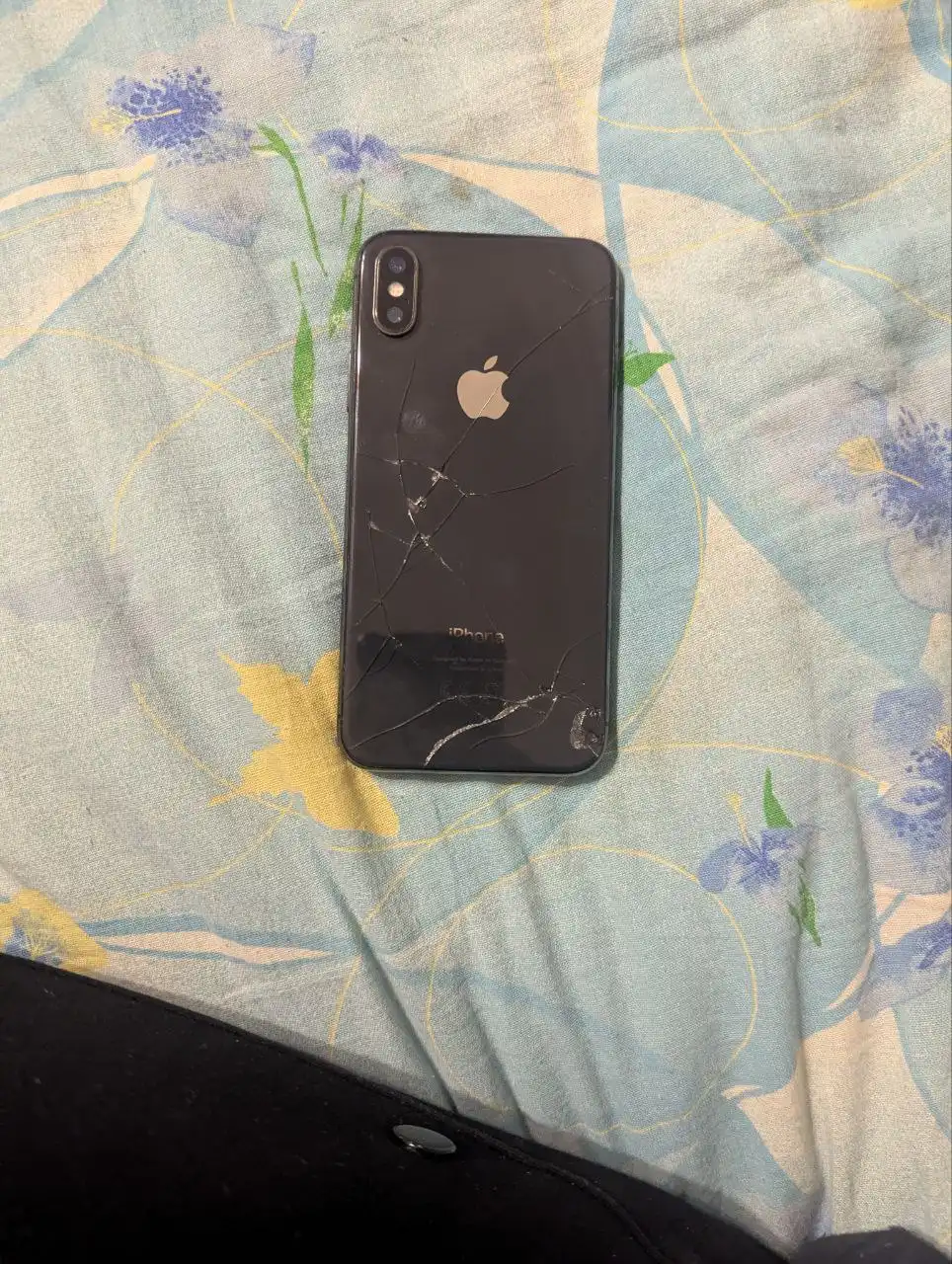 Продам айфон x