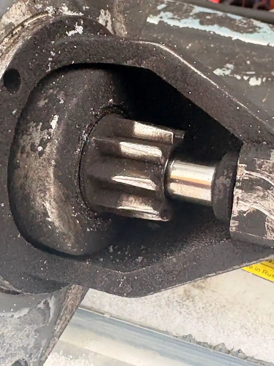 Поиск стартера на 14 болтов - Автозапчасти (Запчасти) в Тверь