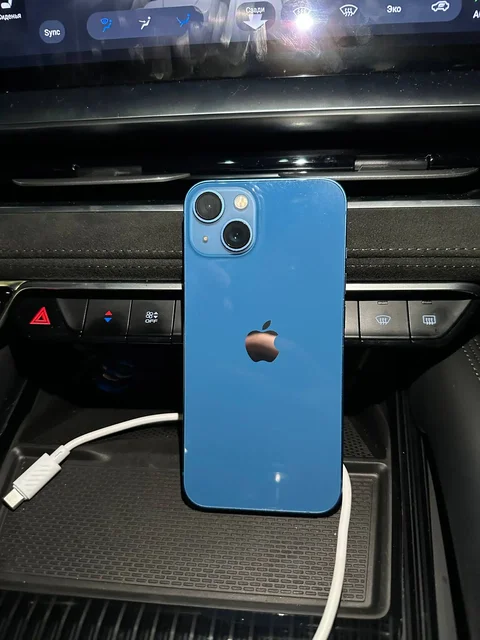 Продам iPhone 13 - Компьютеры в Тверь