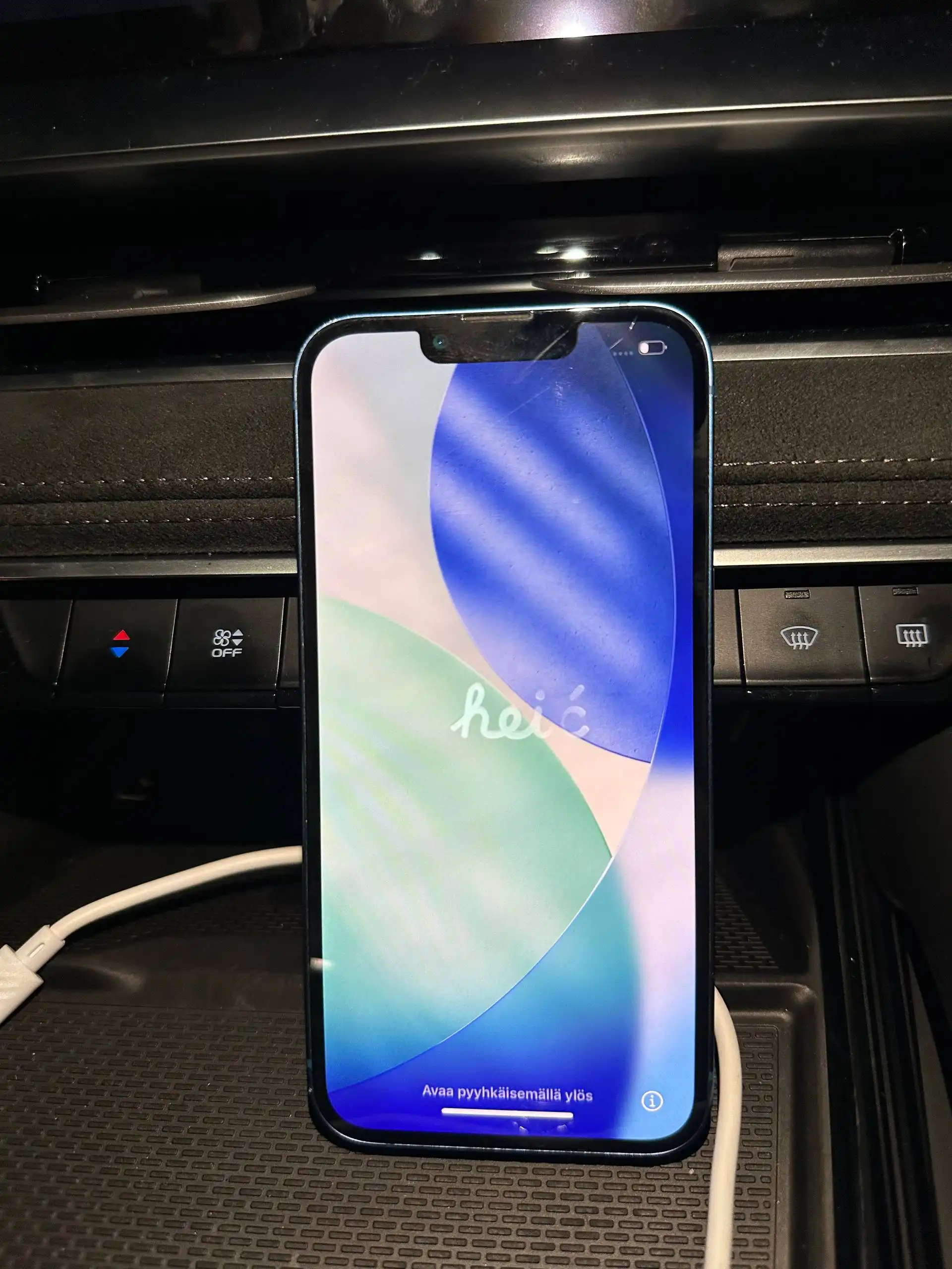 Продам iPhone 13 - Смартфоны (Электроника) в Тверь