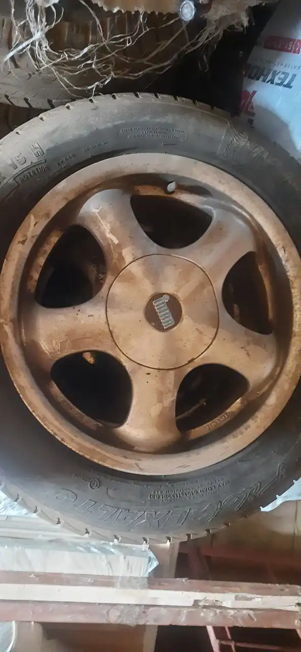 Продажа колес на 10 и 15 дюймов - Колеса, диски (Запчасти) в Тверь