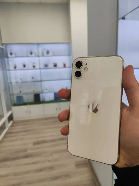 Продажа Iphone 11 64gb и Xiaomi 13 lite - Аудиотехника в Тверь