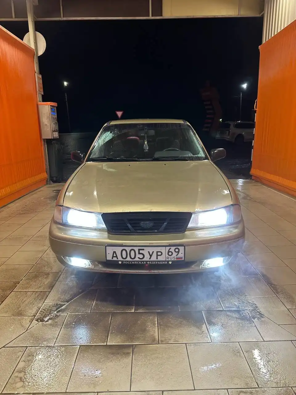 Продам автомобиль на полном ходу - Авто в Тверь