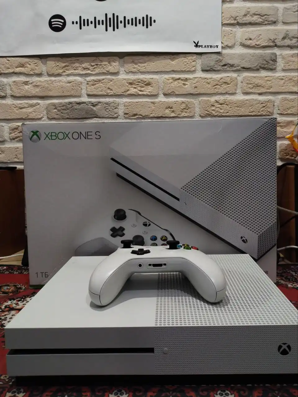 Продам Xbox One S 1TB с играми - Игровые приставки (Электроника) в Тверь