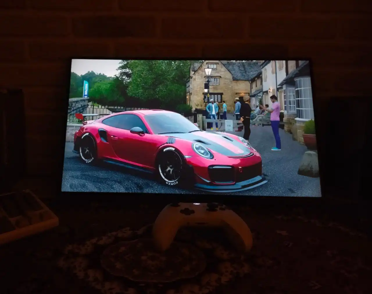 Продам Xbox One S 1TB с играми - Игровые приставки (Электроника) в Тверь