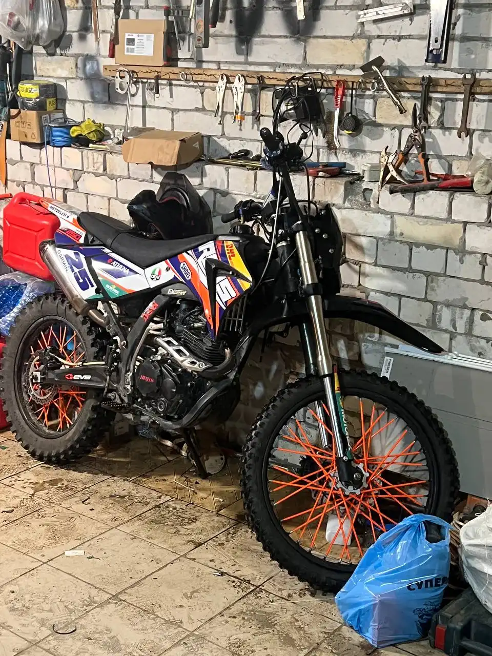 Мотоцикл 250 кубов в Твери - Мотоциклы (Авто) в Тверь