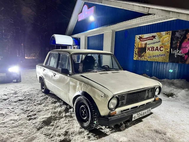 Продам ВАЗ 2103 1997 года с двигателем после переборки - частное объявление в Бологое