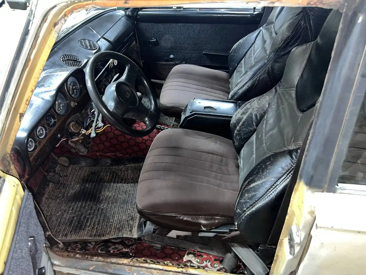 Продам ВАЗ 2103 1997 года с двигателем после переборки - Авто в Бологое