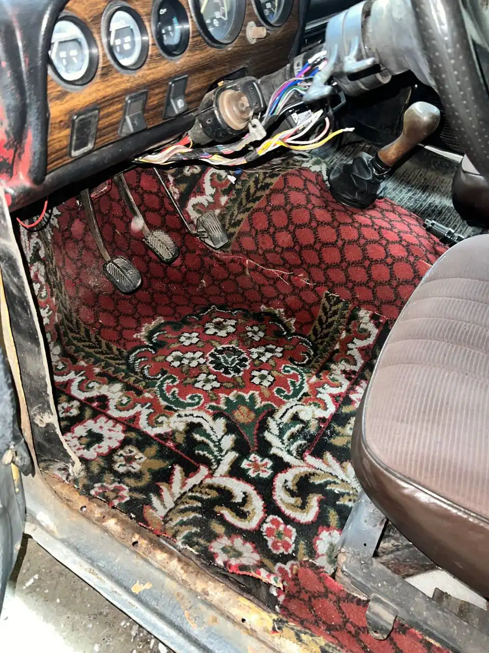 Продам ВАЗ 2103 1997 года с двигателем после переборки - Авто в Бологое