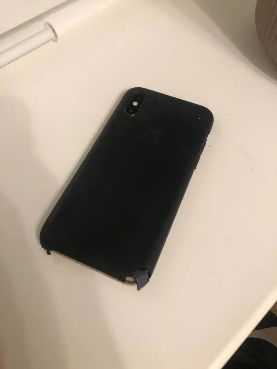 Продажа двух iPhone (XS и 8) в разном состоянии - Смартфоны (Электроника) в Тверь