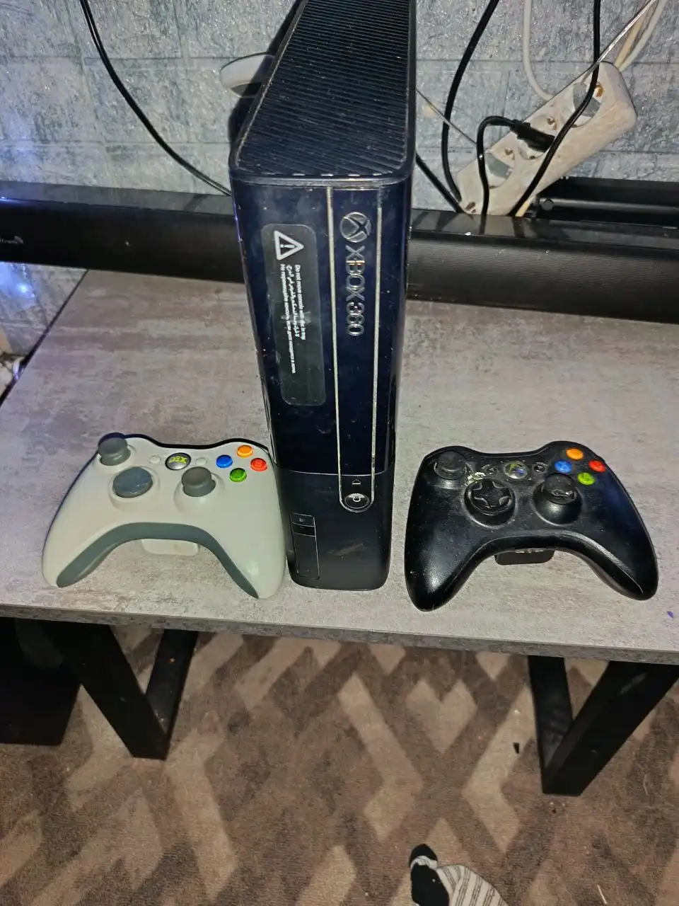 Продажа X-BOX с геймпадами и играми - Игровые консоли (Электроника) в Тверь