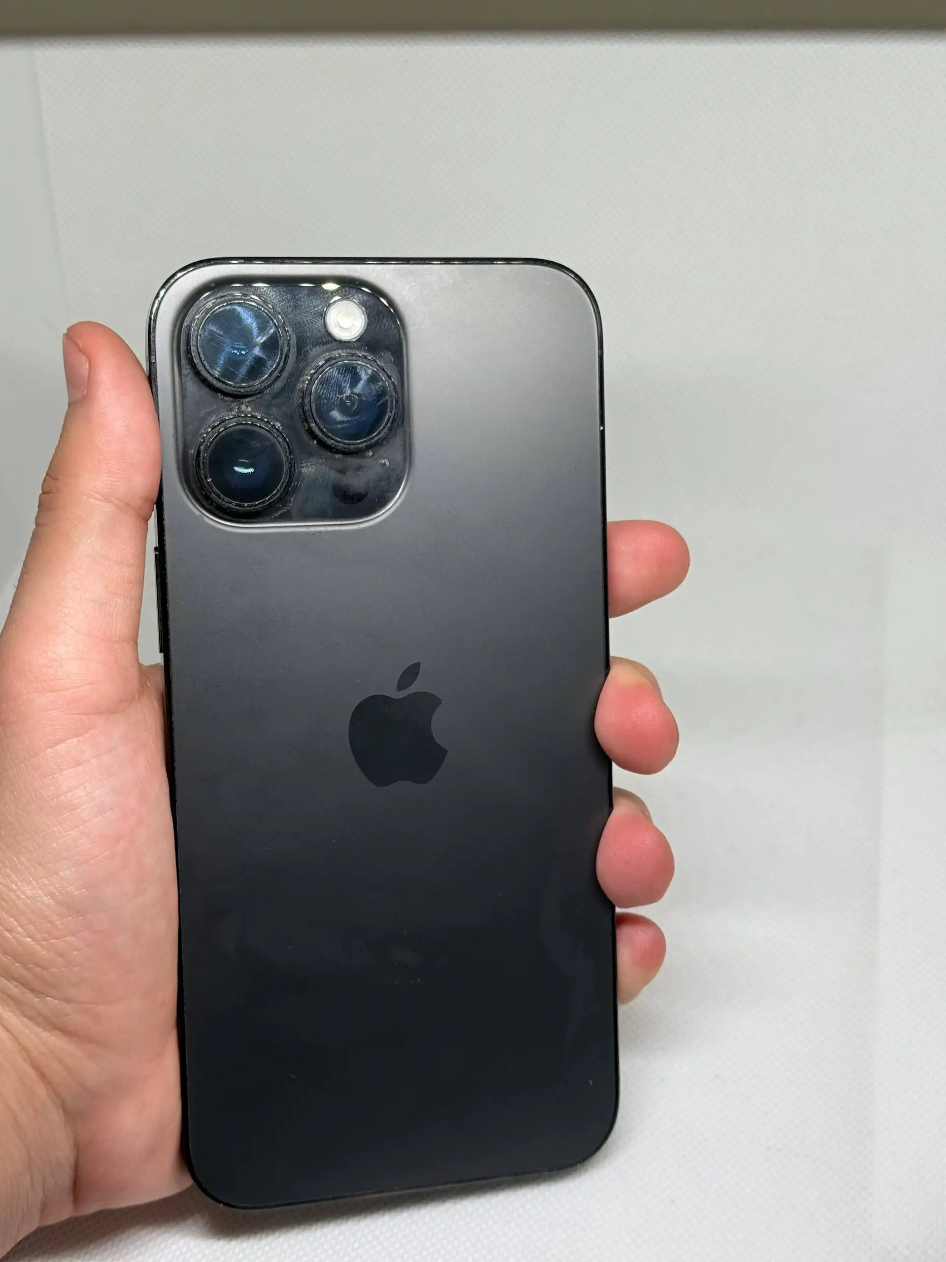 Продажа iPhone 11 и iPhone 14 Pro Max - Смартфоны (Электроника) в Тверь