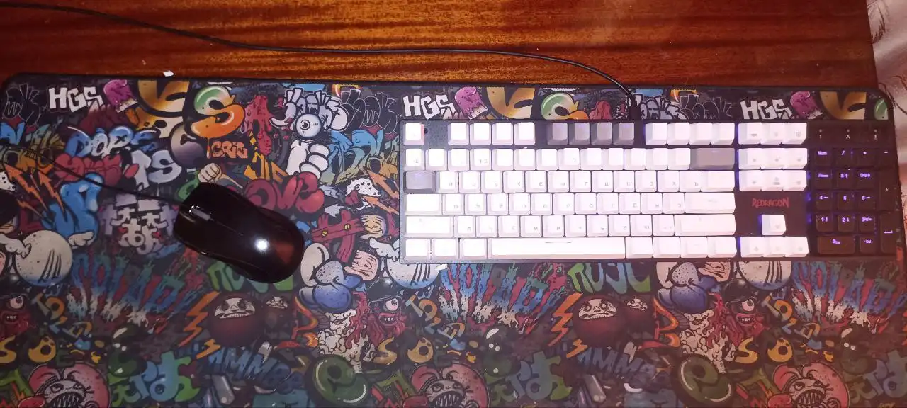 Продажа компьютерной техники: монитор, клавиатура и комплектующие - Компьютерная техника (Электроника) в Тверь