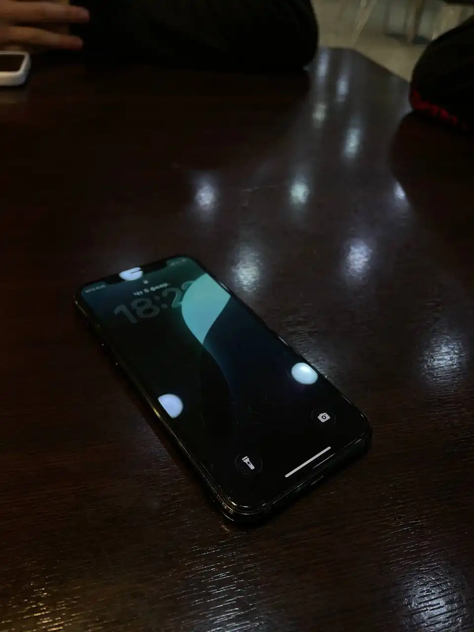 Продам телефон с АКБ 95% и 64ГБ памяти - Телефоны (Электроника) в Тверь