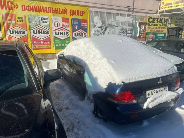 Продам Mitsubishi Lancer 9 2005 года - Грузовики и фургоны в Тверь