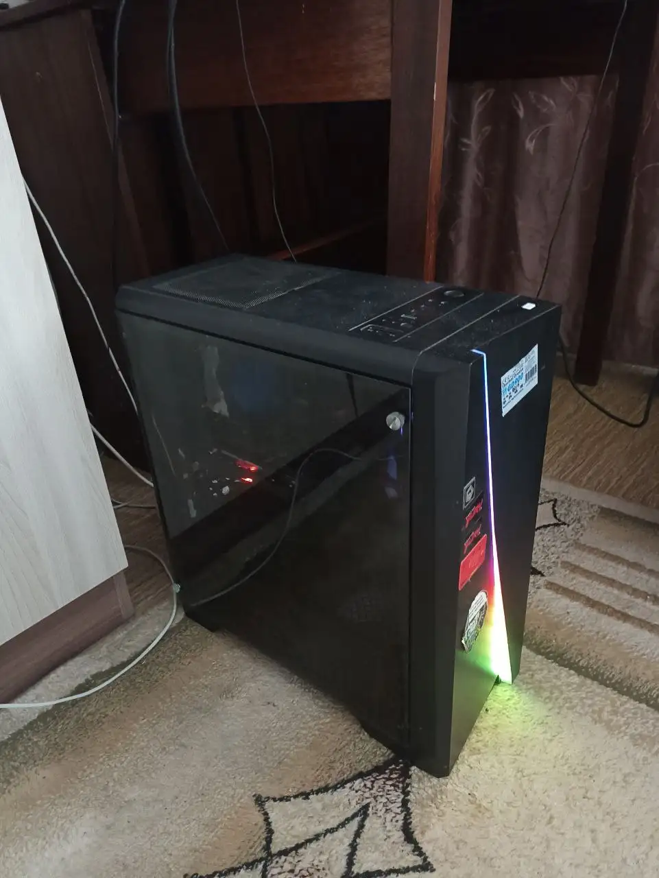 Продам без накопителей полностью рабочий - Запчасти в Тверь