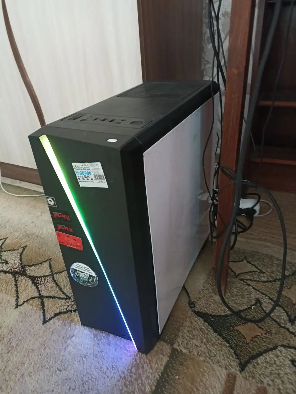 Продам без накопителей полностью рабочий - Запчасти в Тверь