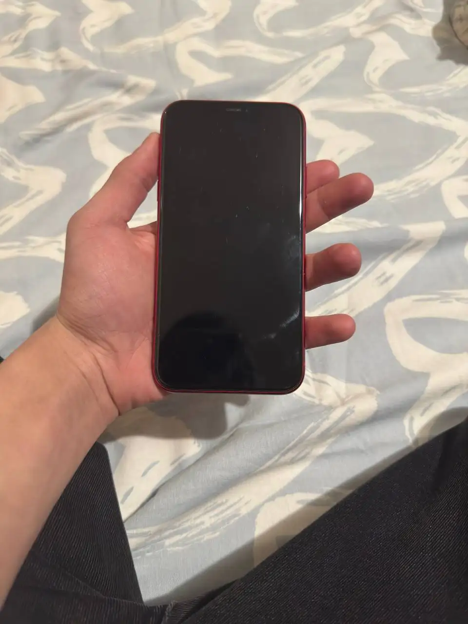 Продам iPhone 11 красный 64 ГБ - Смартфоны (Электроника) в Тверь