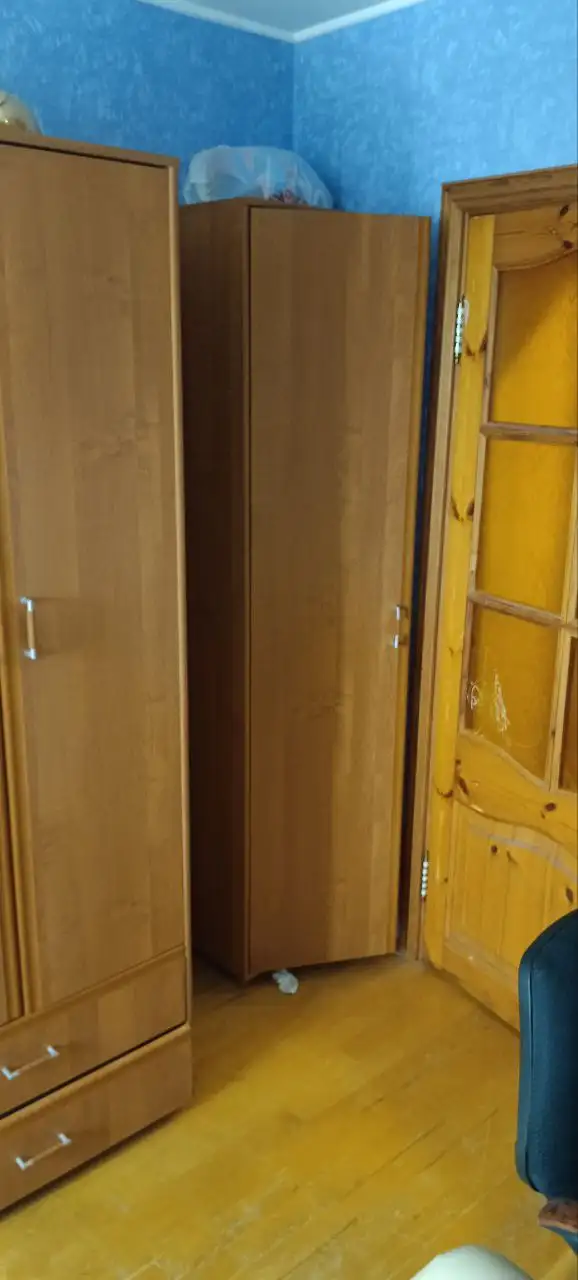 Продажа двух шкафов с шариковыми направляющими - Мебель (Для дома и дачи) в Тверь